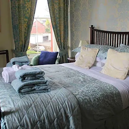Bed and Breakfast Bank House